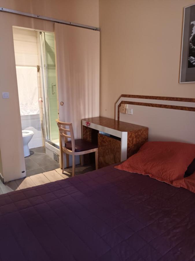 Hotel Azur Montmartre Parigi Esterno foto