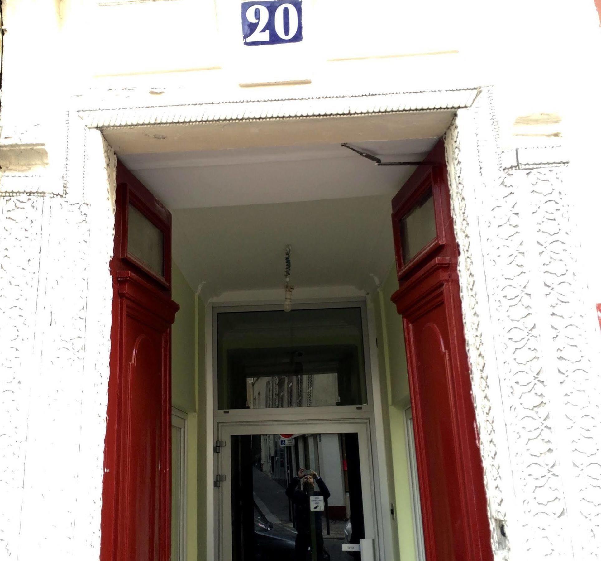 Hotel Azur Montmartre Parigi Esterno foto
