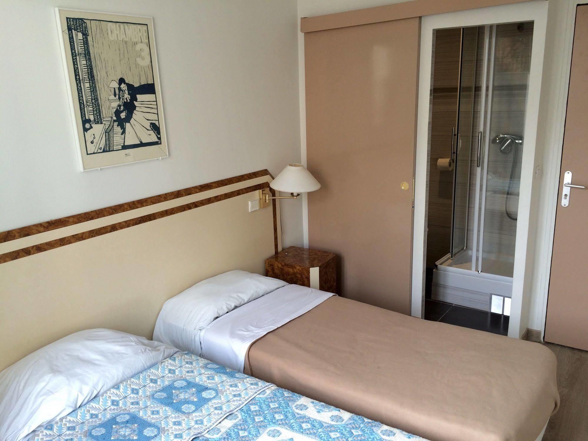 Hotel Azur Montmartre Parigi Esterno foto