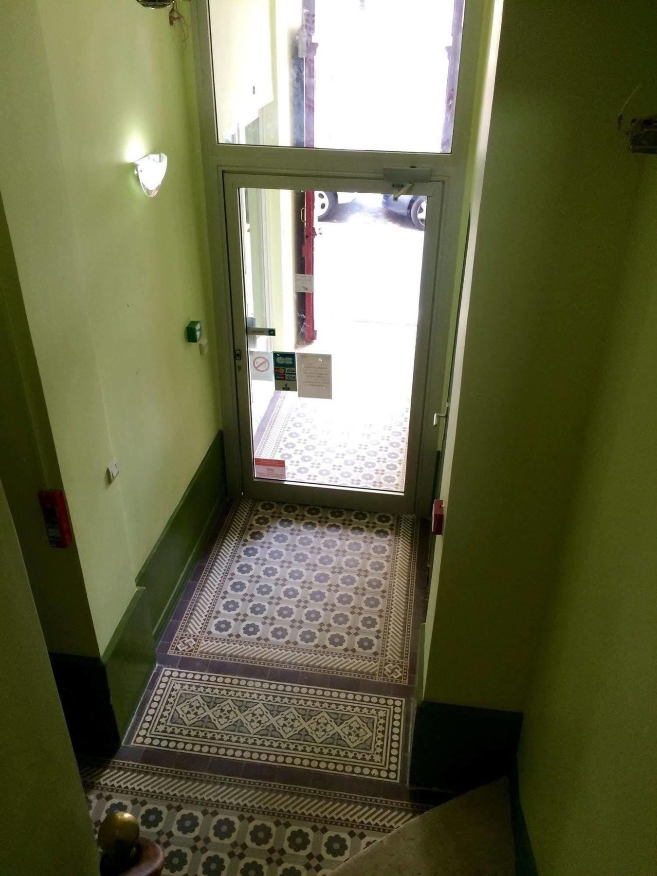 Hotel Azur Montmartre Parigi Esterno foto