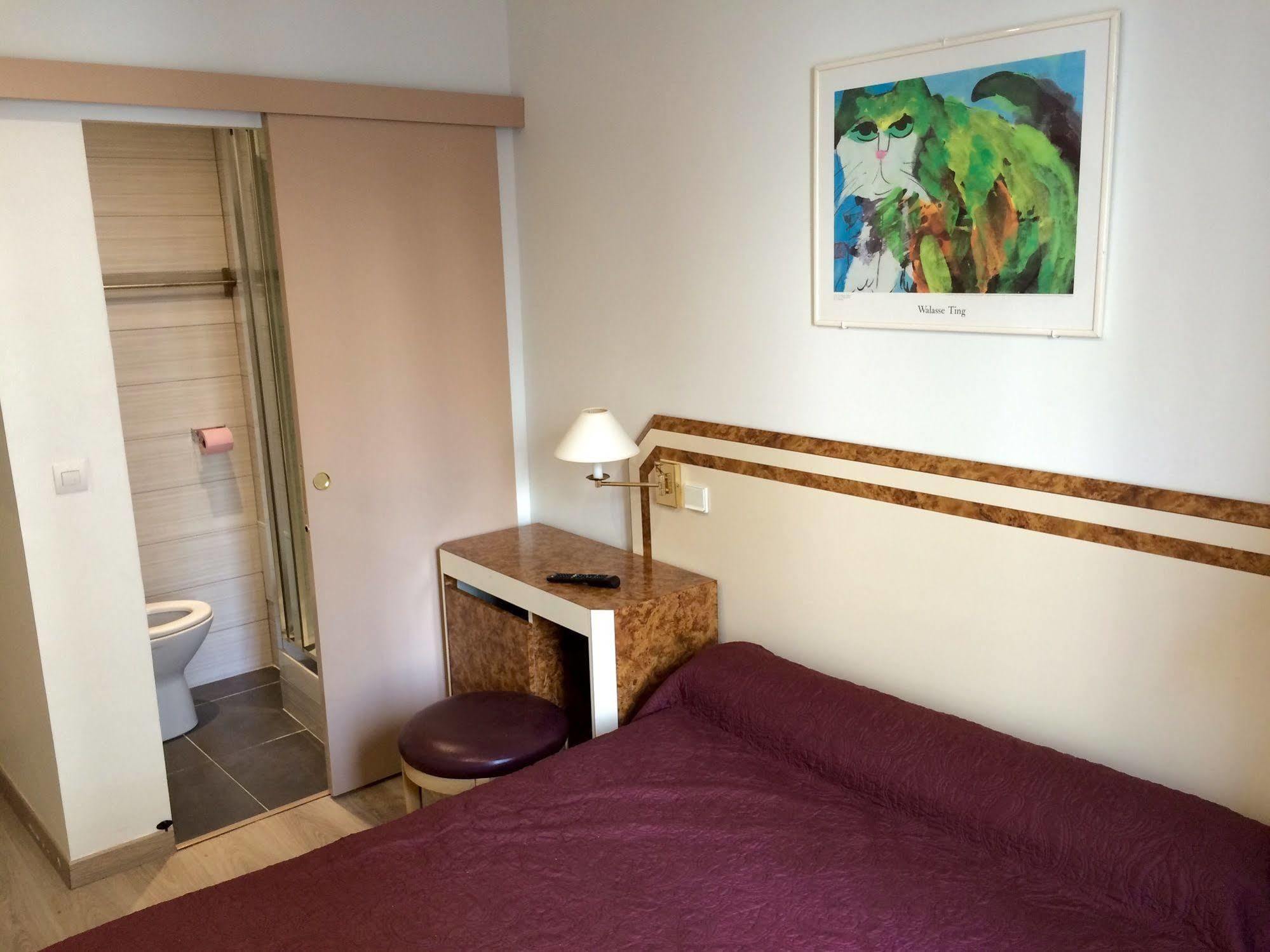 Hotel Azur Montmartre Parigi Esterno foto